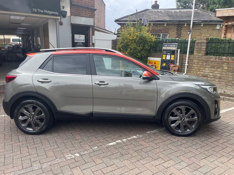 KIA STONIC 1.0 T-GDi First Edition